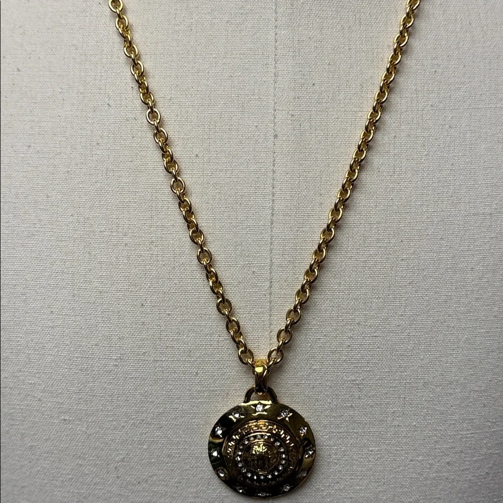 Gianni Versace Medusa Pendant Necklace 28” Gold Tone Italy
